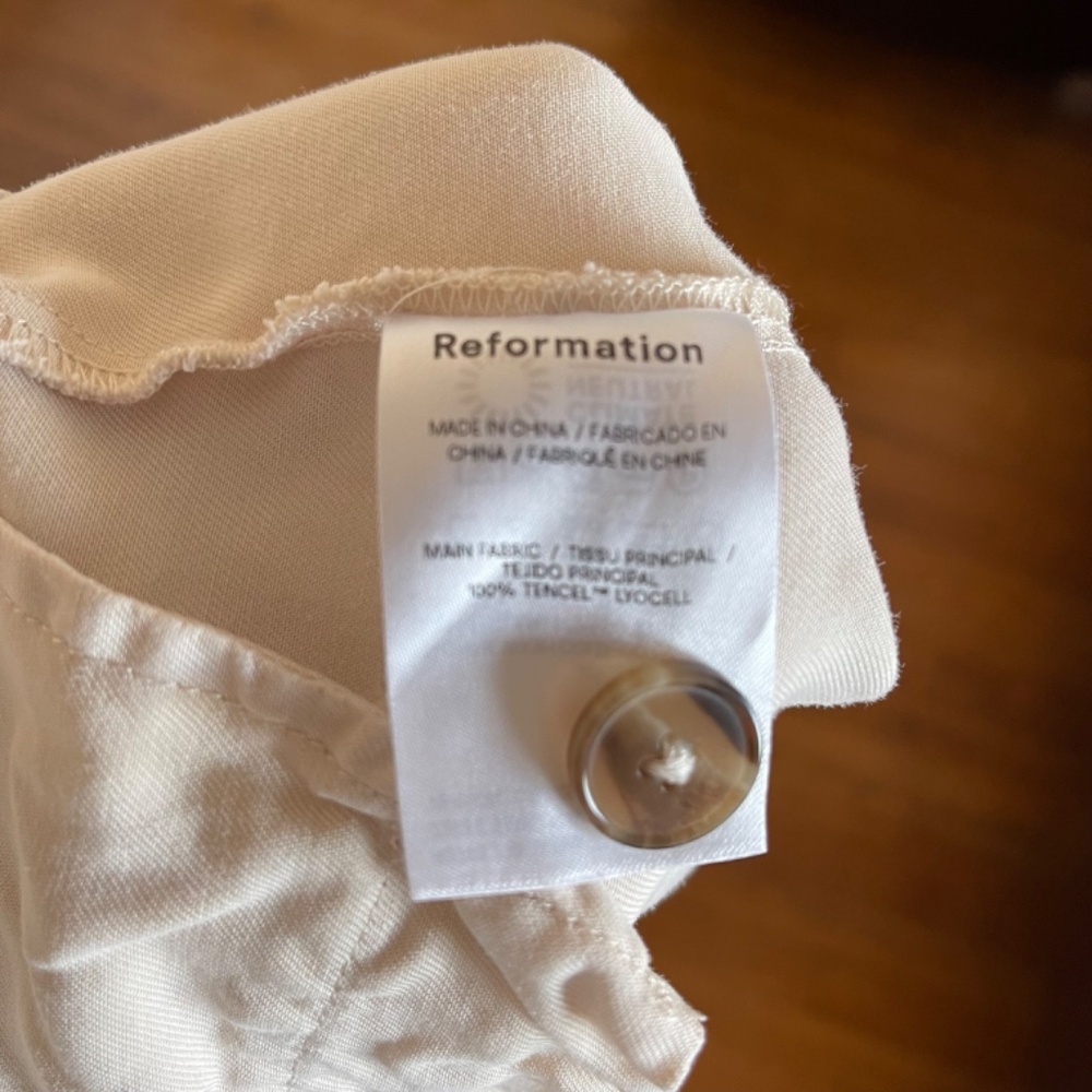 Reformation Mason Shorts - Oatmeal - Size 0 - Picture 8 of 9